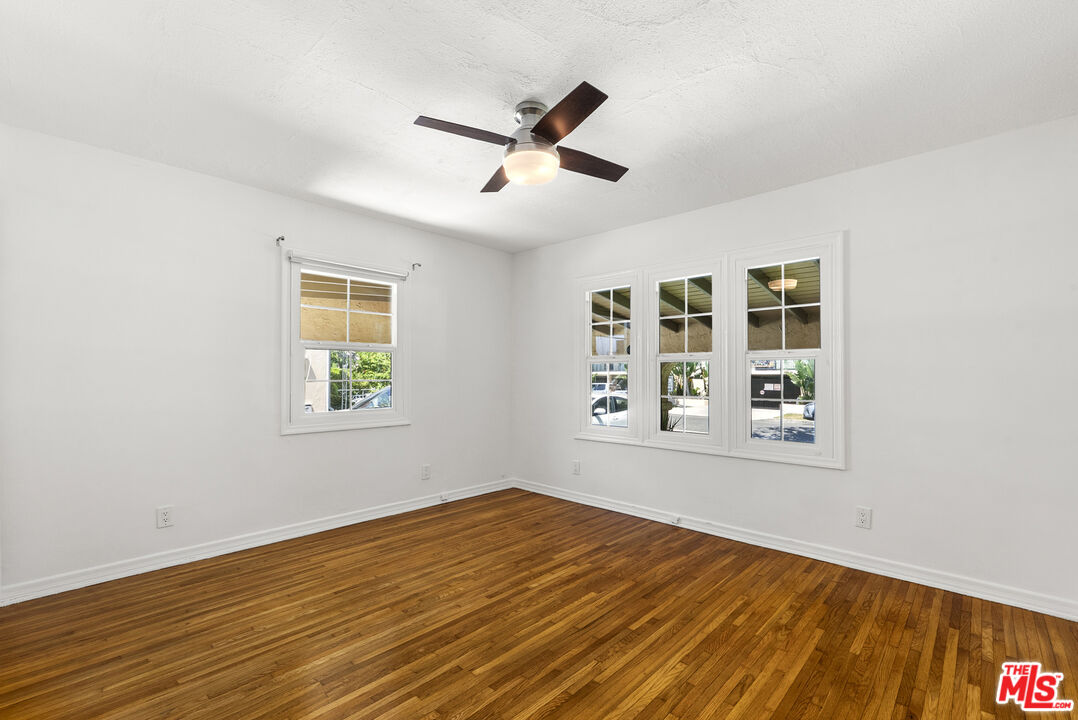 515 N Kings Rd