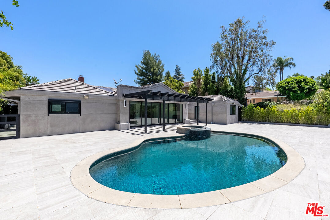 4423 Bergamo Dr
