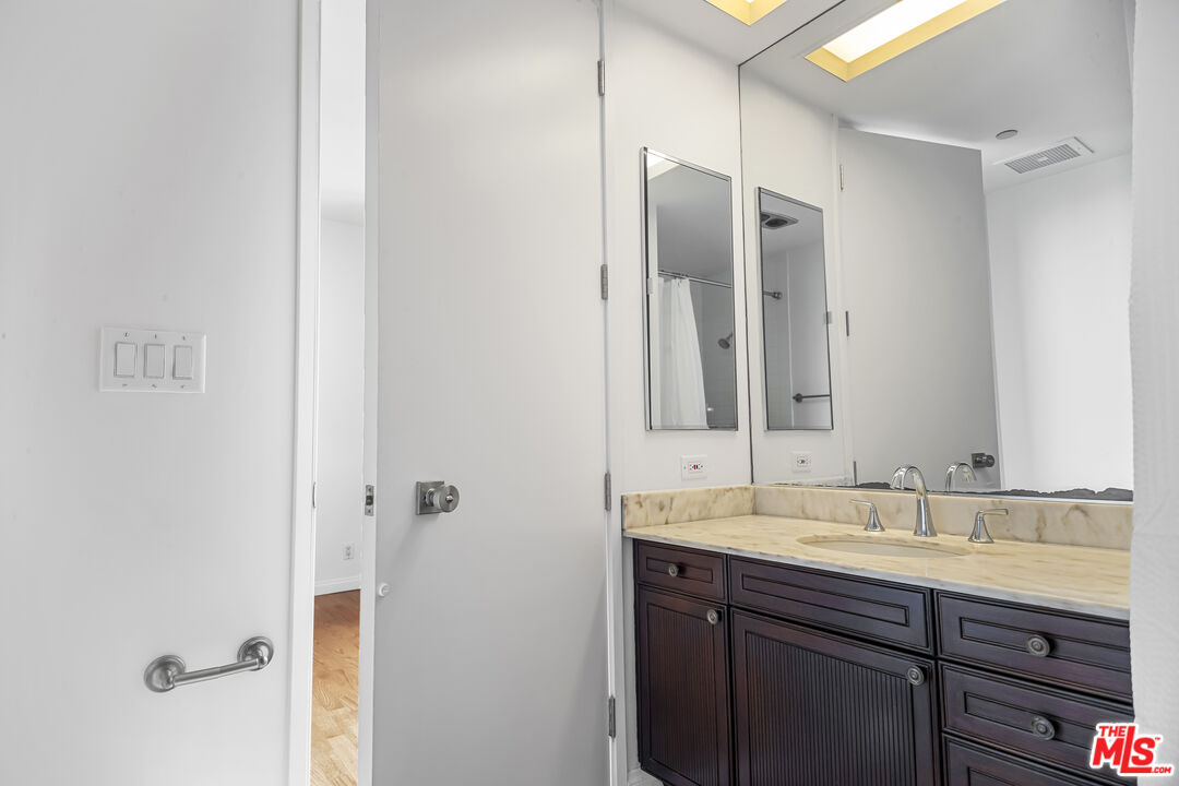 10350 Wilshire Blvd Unit: 801