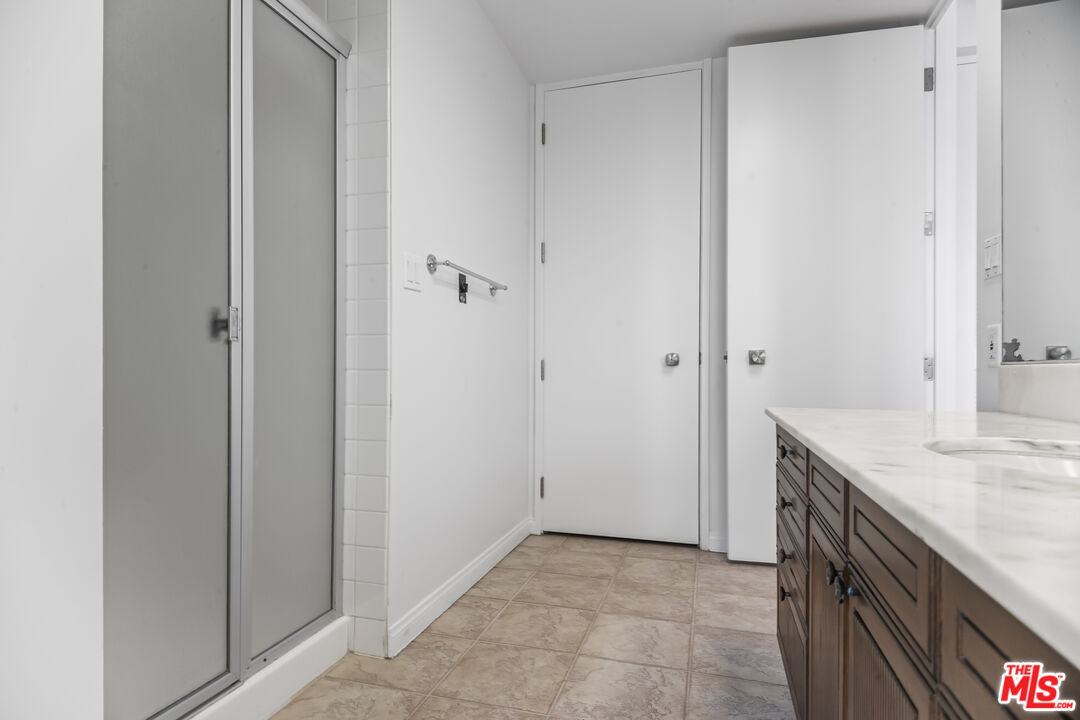 10350 Wilshire Blvd Unit: 801