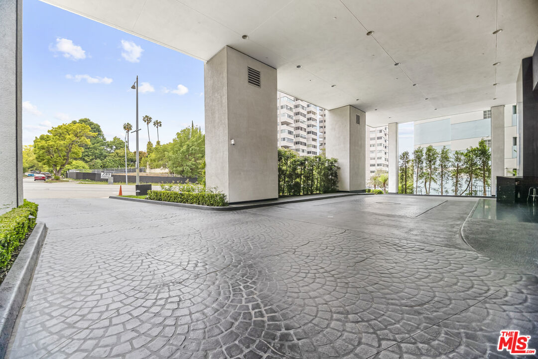 10350 Wilshire Blvd Unit: 801