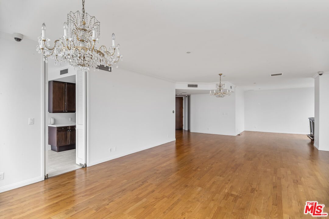 10350 Wilshire Blvd Unit: 801