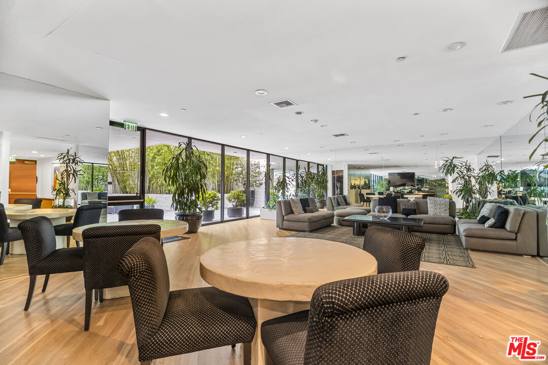 10350 Wilshire Blvd Unit: 801