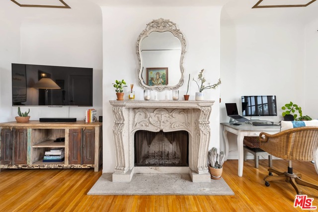 1345 N Hayworth Ave Unit: 312