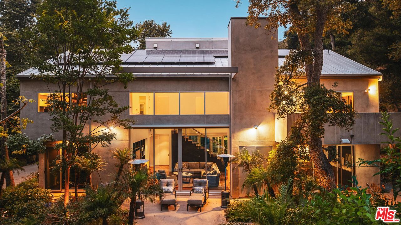 1500 Rustic Ln