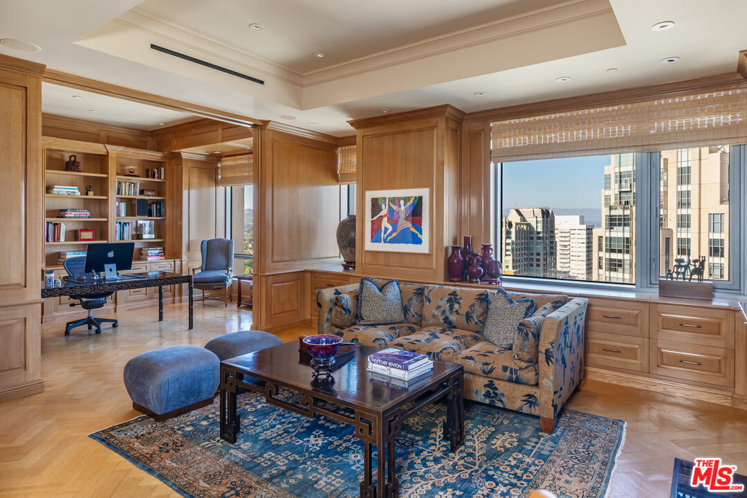 10800 Wilshire Blvd Unit: PH 2202