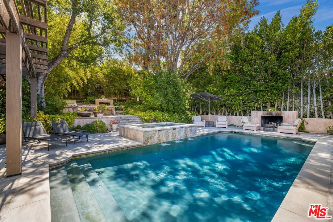 1424 Oriole Dr