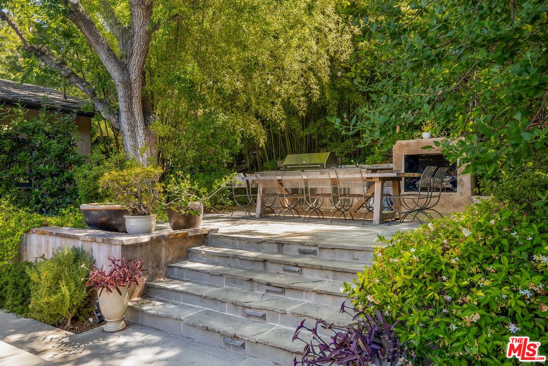 1424 Oriole Dr
