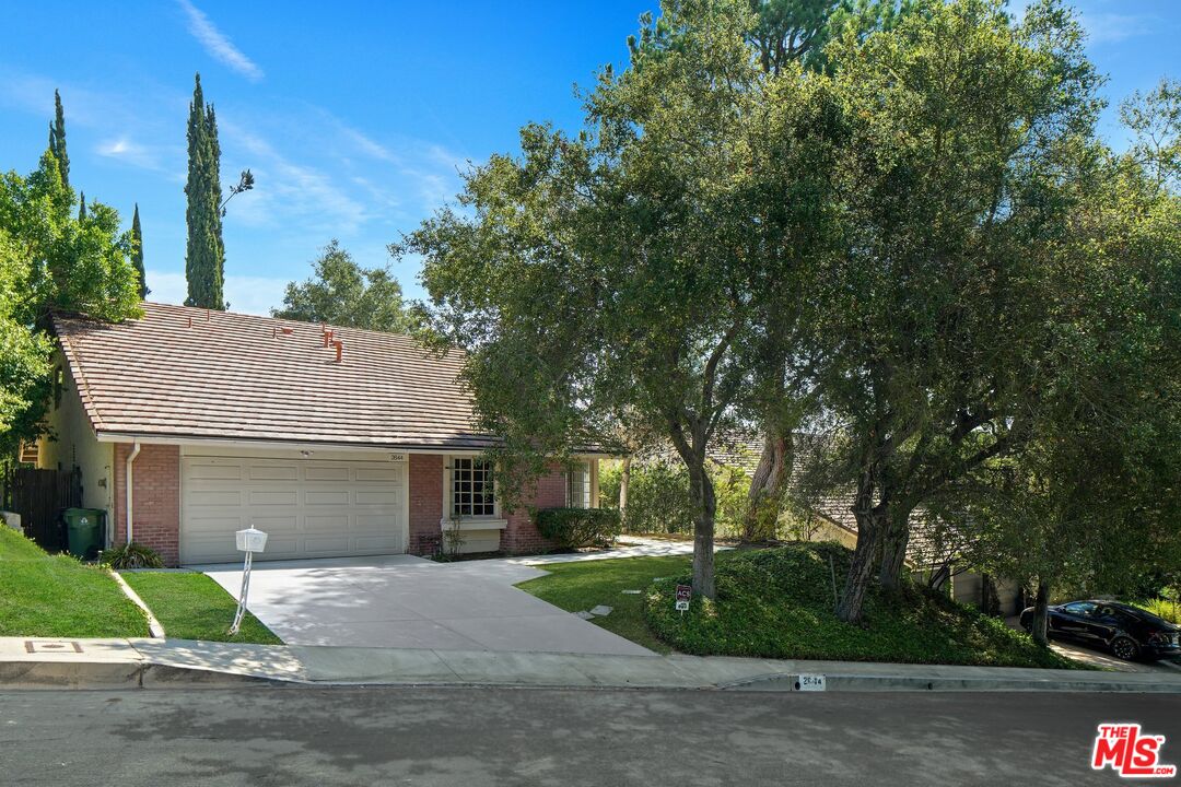 2644 Basil Ln
