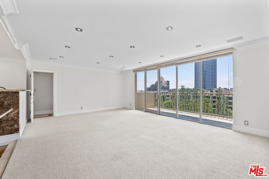 2170 Century Park E Unit: 1007