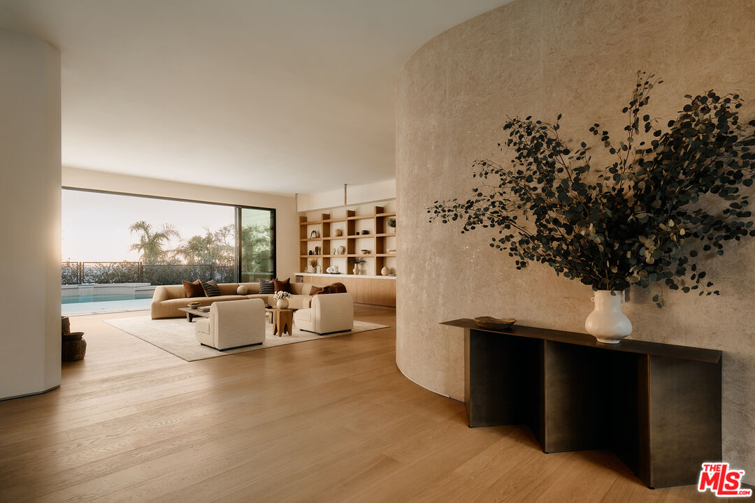 1705 Carla Ridge