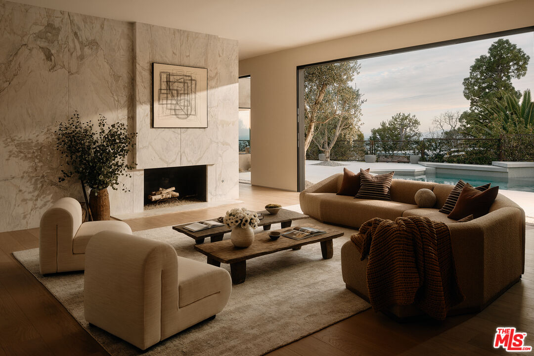 1705 Carla Ridge