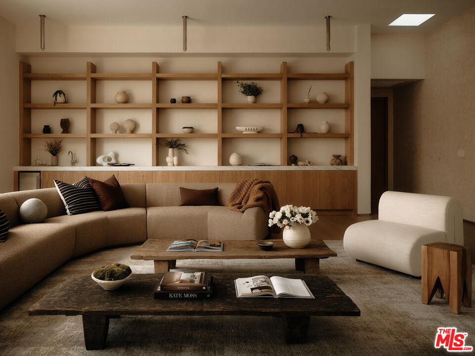 1705 Carla Ridge