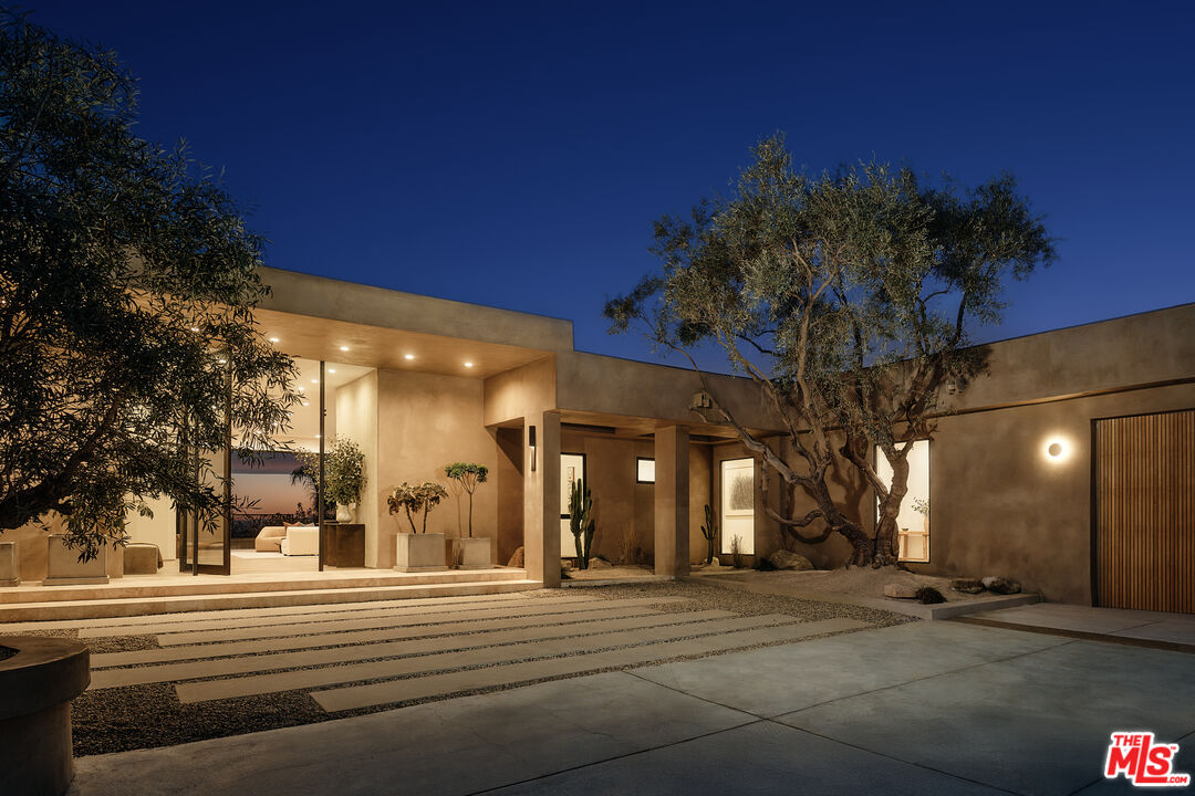 1705 Carla Ridge