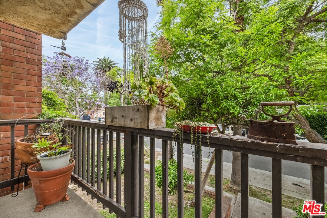 2412 Ocean Ave Unit: 4
