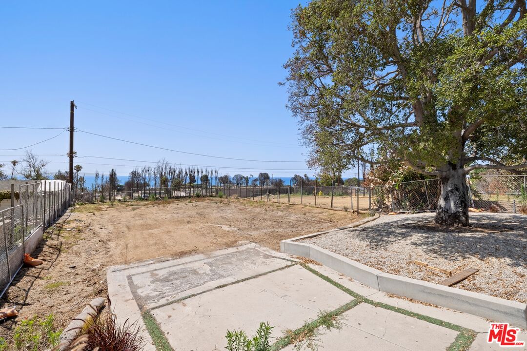 16856 Edgar St