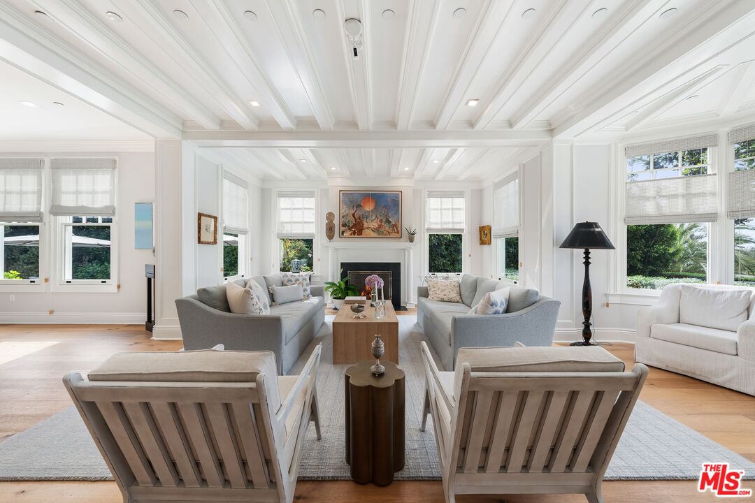 401 Ocean Ave Unit: 2