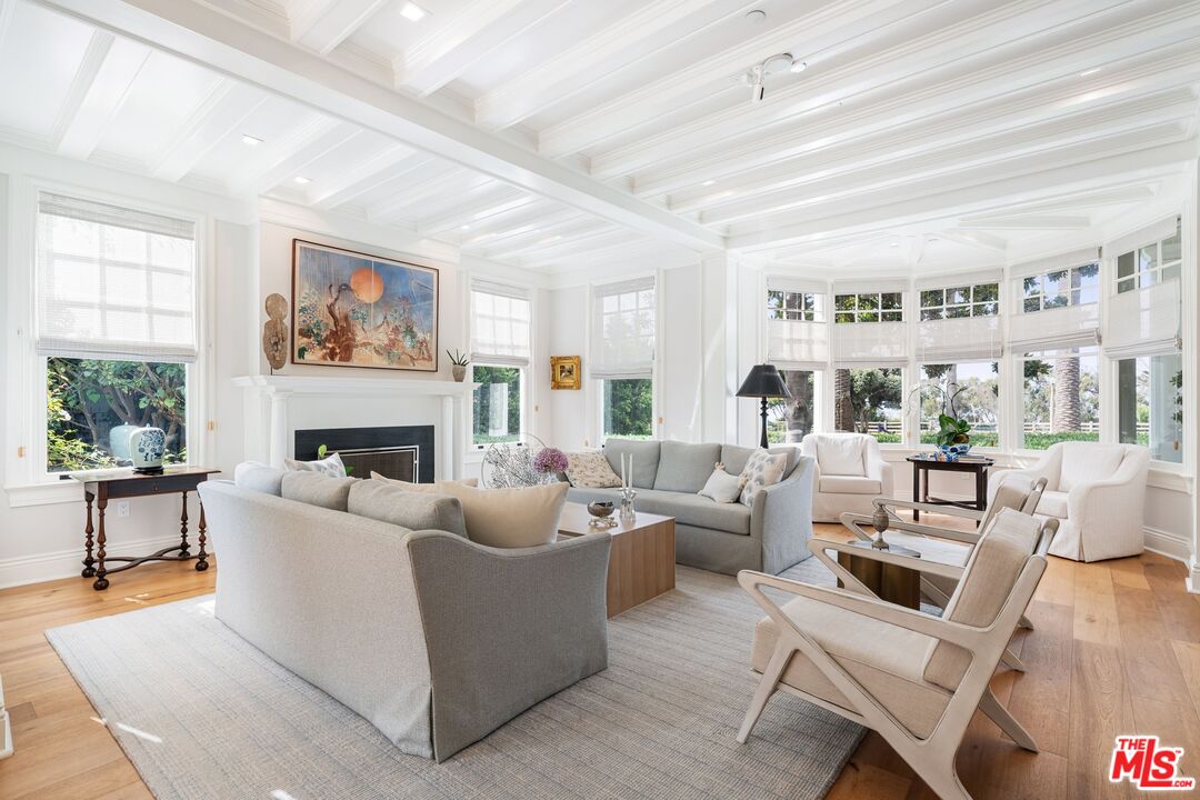 401 Ocean Ave Unit: 2