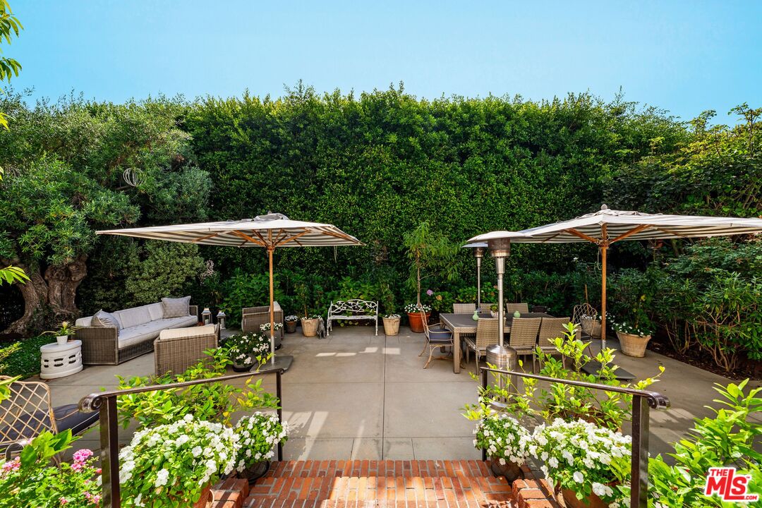 401 Ocean Ave Unit: 2