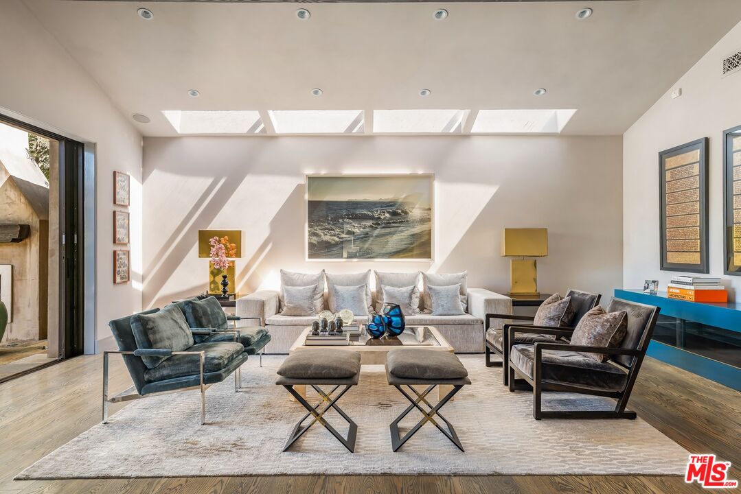 1424 Oriole Dr