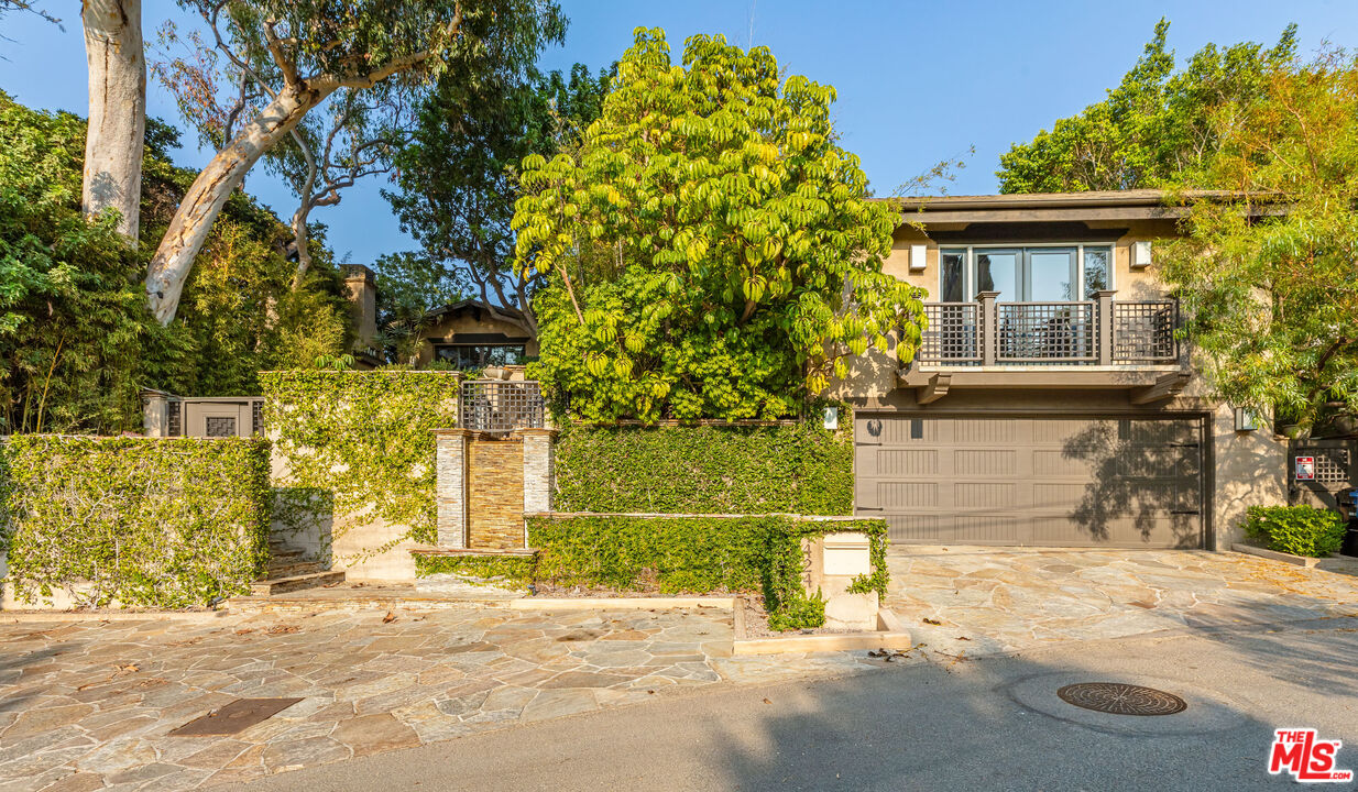 1424 Oriole Dr