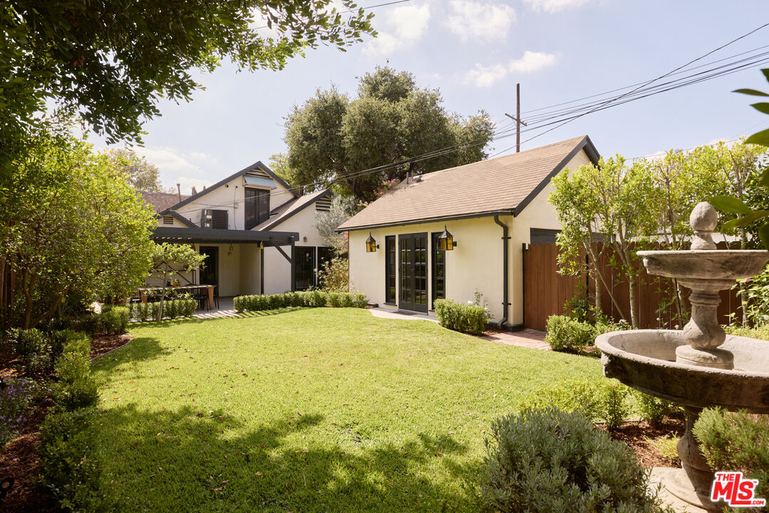 2035 Monte Vista St