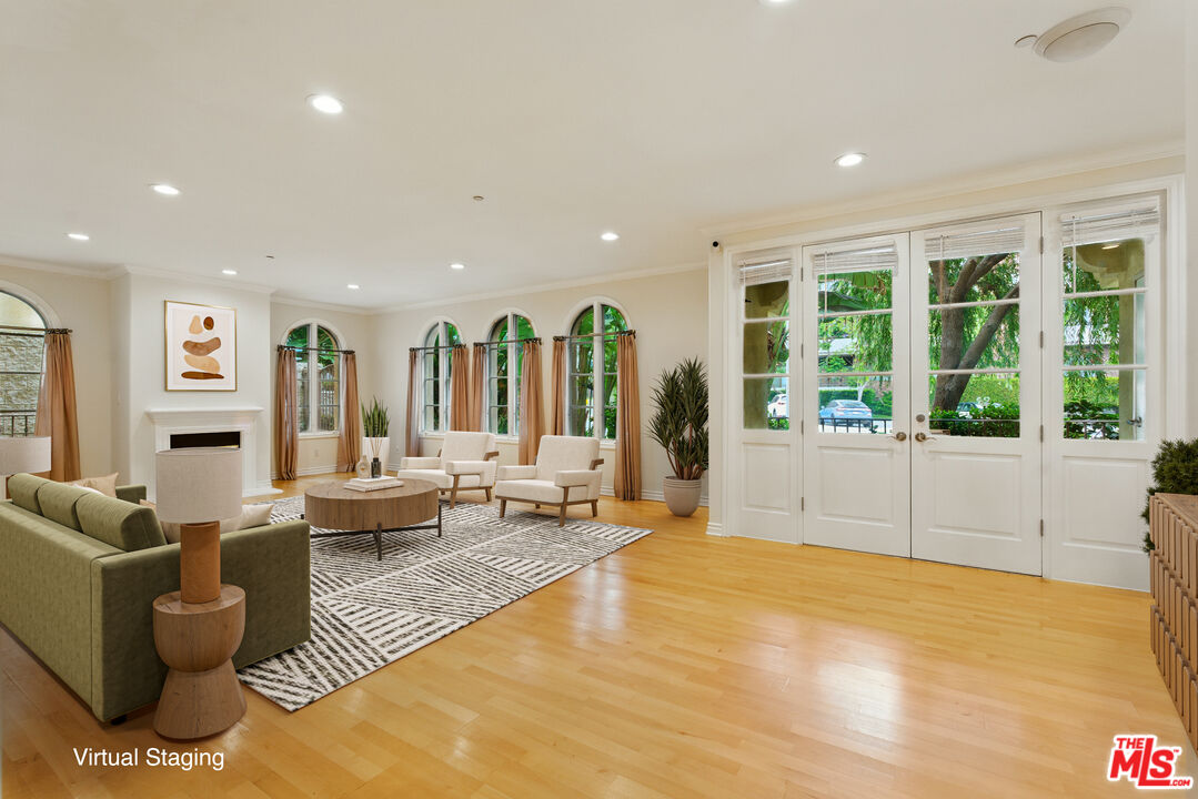 1861 Veteran Ave Unit: 102