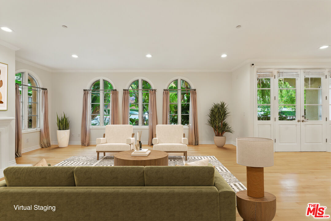 1861 Veteran Ave Unit: 102