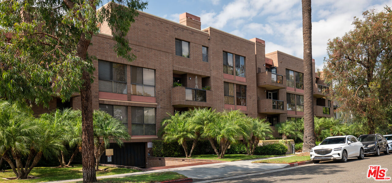 235 S Tower Dr Unit: 301