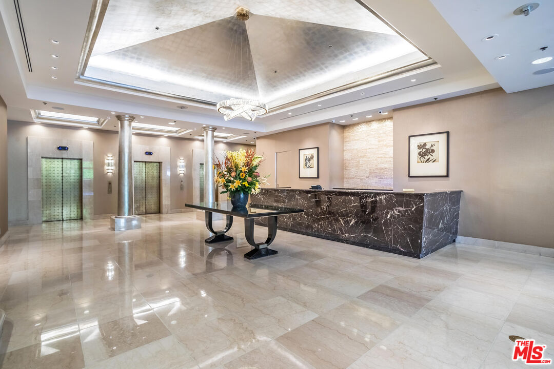 10724 Wilshire Blvd Unit: 1005