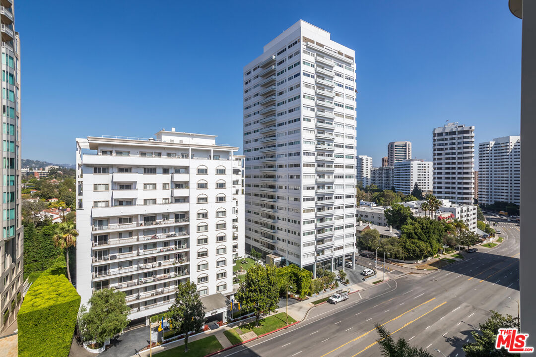 10724 Wilshire Blvd Unit: 1005