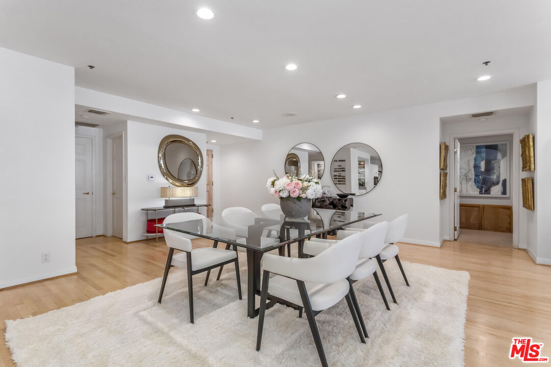10724 Wilshire Blvd Unit: 1005