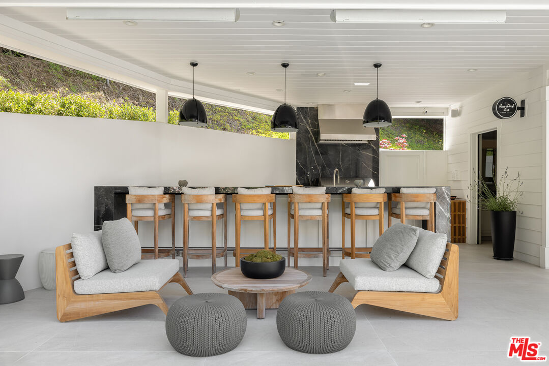 9520 Hidden Valley Rd