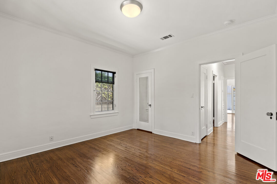 448 Westmount Dr