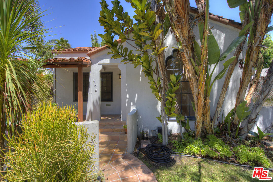 448 Westmount Dr