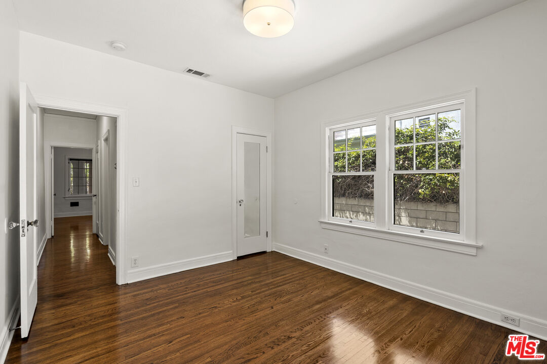 448 Westmount Dr
