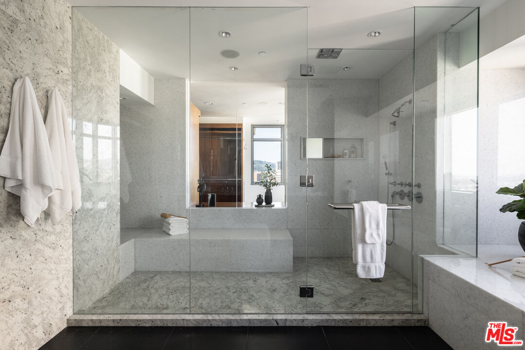 10800 Wilshire Blvd Unit: 1501