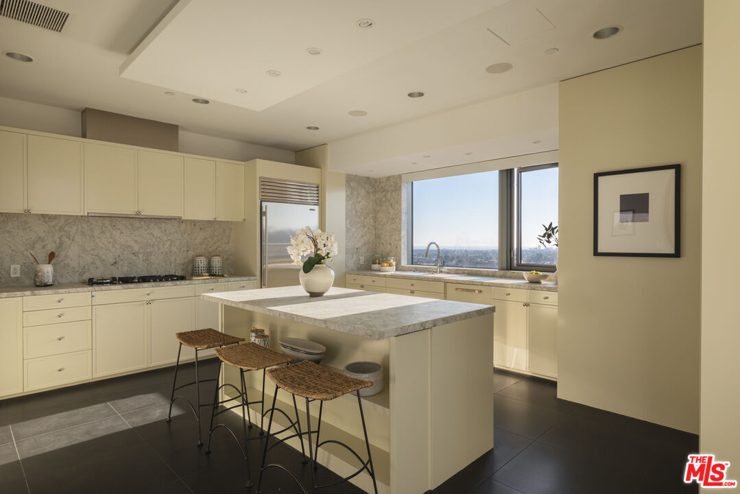 10800 Wilshire Blvd Unit: 1501