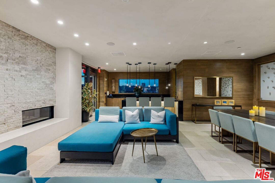 1755 Ocean Ave Unit: 305