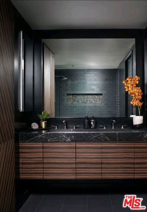 1755 Ocean Ave Unit: 305