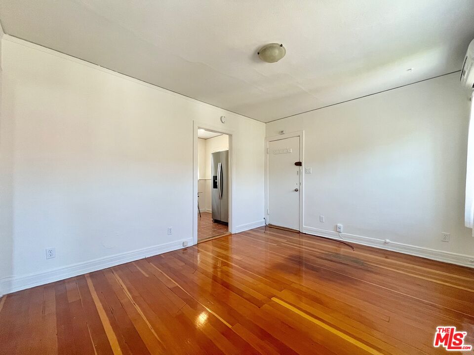 521 N Kings Rd
