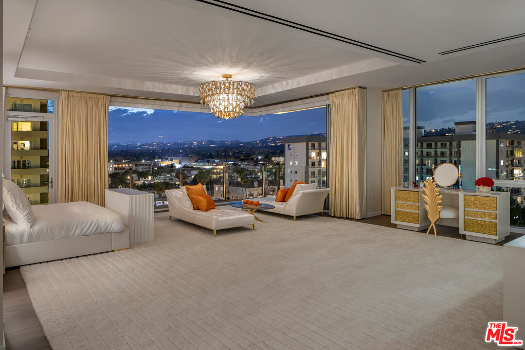 9000 W 3rd St Unit: 1101