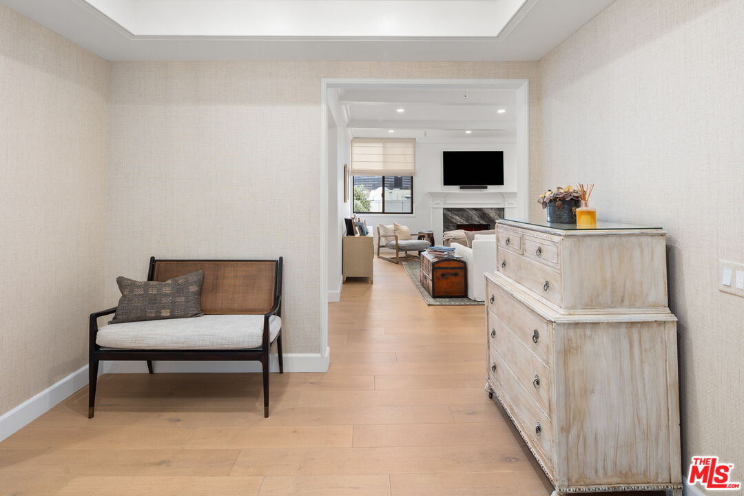 300 N Swall Dr Unit: 354