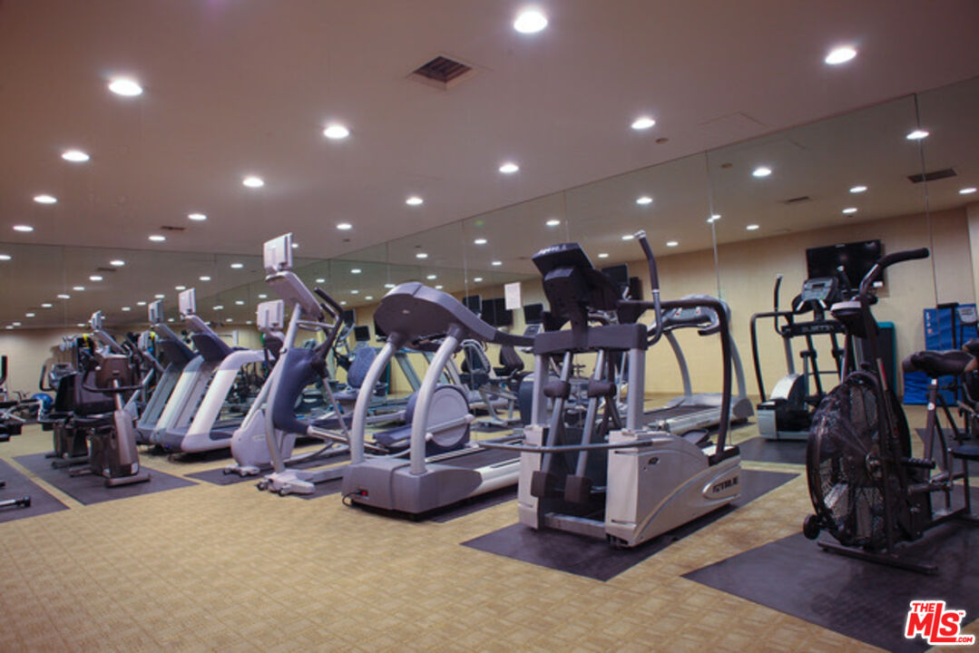 300 N Swall Dr Unit: 354