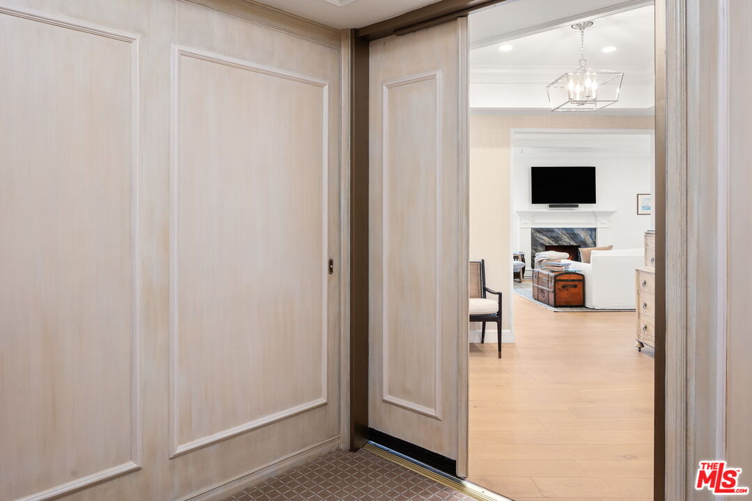 300 N Swall Dr Unit: 354