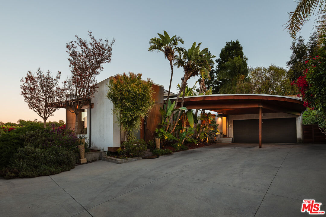 3604 Glenridge Dr