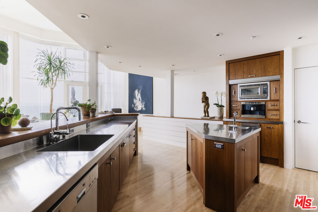 26808 Malibu Cove Colony Dr