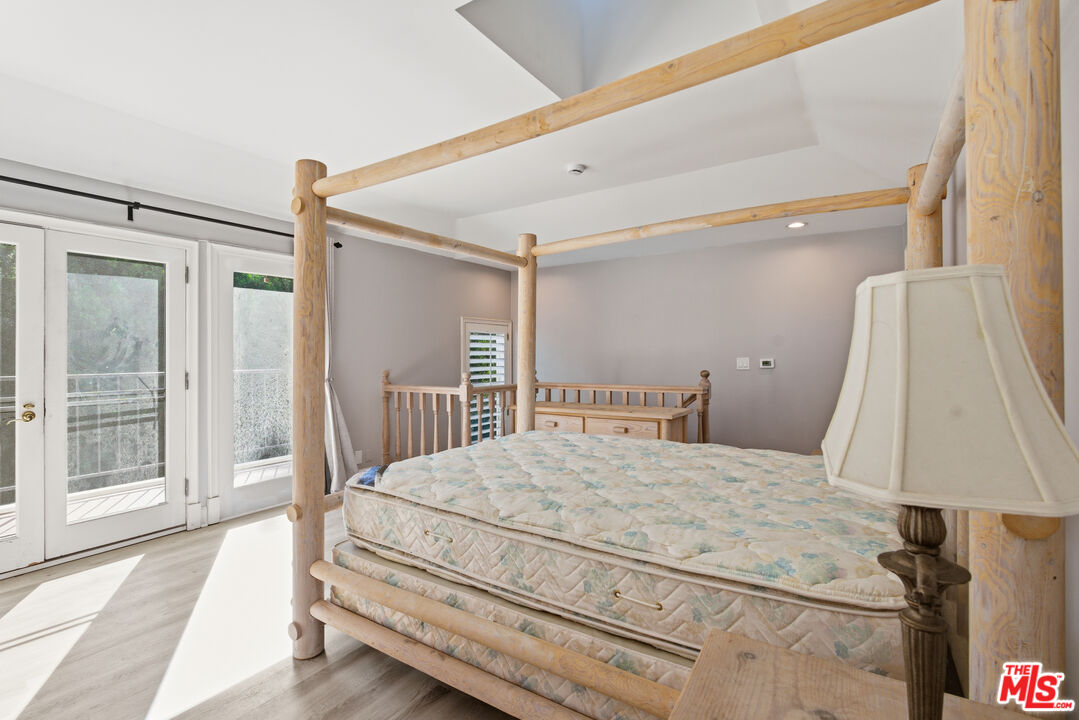 703 Trenton Dr Unit: Unit 1