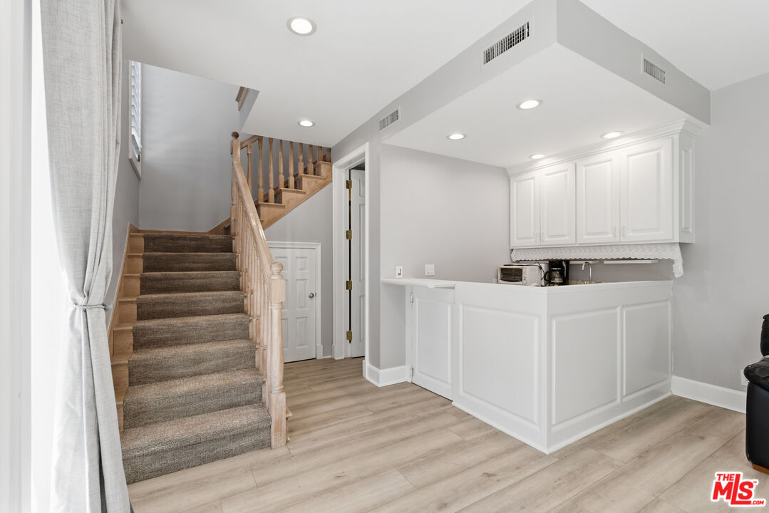 703 Trenton Dr Unit: Unit 1