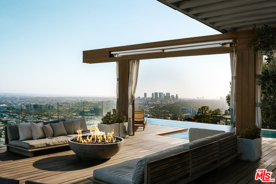 8404 Franklin Ave